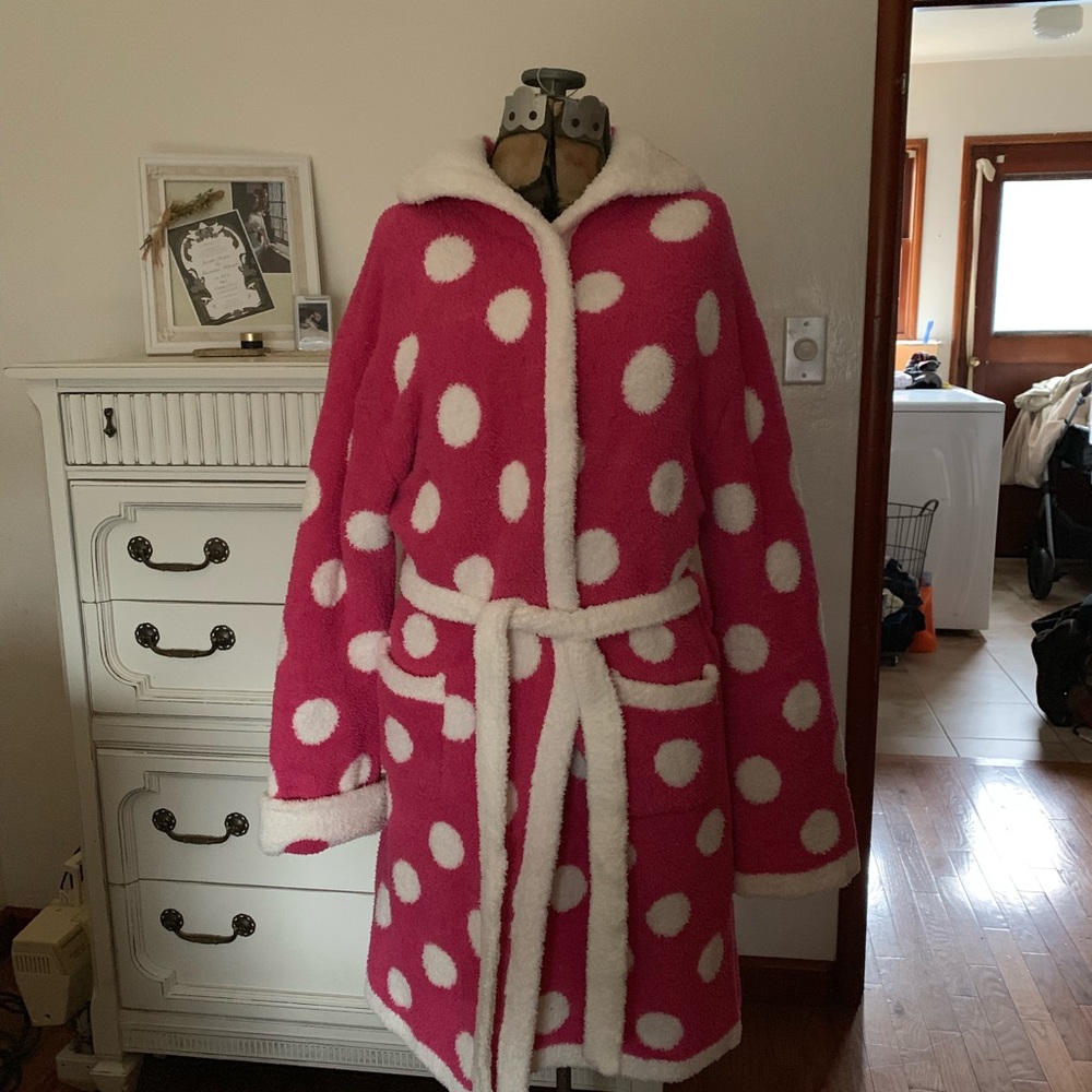 Barefoot Dreams Honeysuckle Cream Robe NWOT